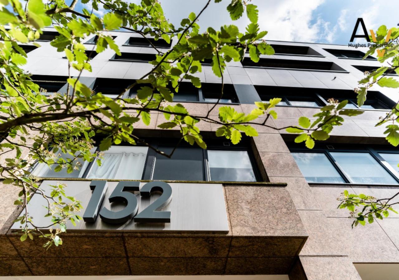 Stylish One-Bedroom Apartment - Free Wi-Fi, 4 Mins From Station, Perfect For Business Stays By Av Hughes Properties Milton Keynes Kültér fotó